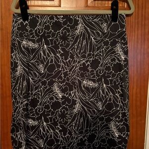 NY&Co black and white skirt